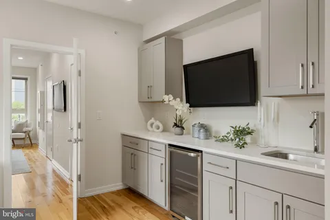 $665,000 | 1013 South 12th Street, Unit 3, Philadelphia, PA 19147