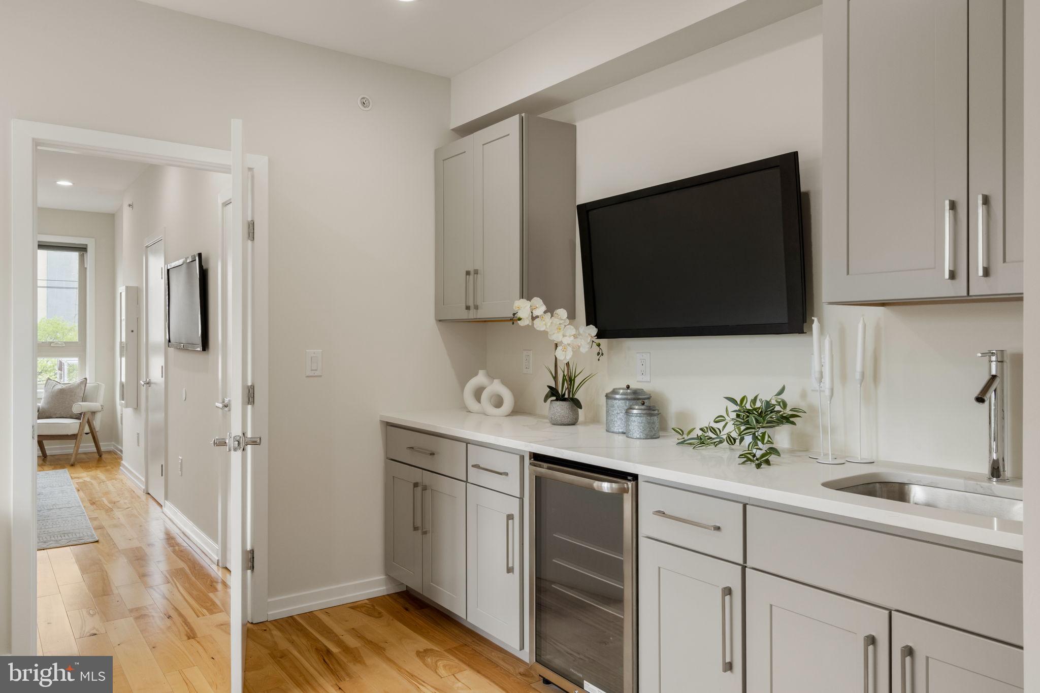 1013 South 12th Street, Unit 3 Philadelphia, PA 19147 - Photo 36 of 57