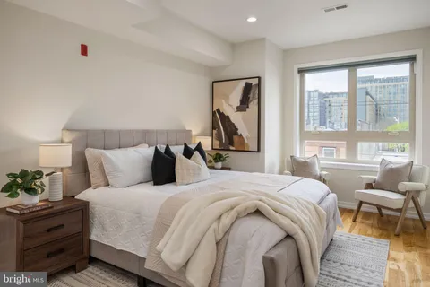 $665,000 | 1013 South 12th Street, Unit 3, Philadelphia, PA 19147