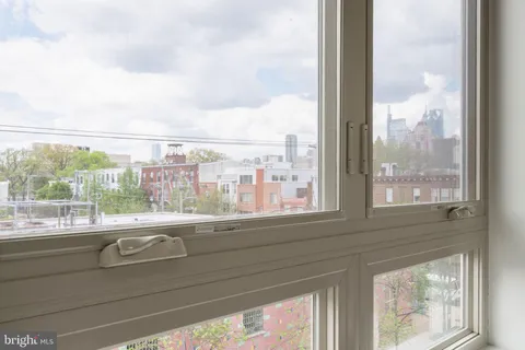 $665,000 | 1013 South 12th Street, Unit 3, Philadelphia, PA 19147