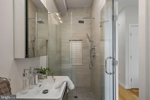 $665,000 | 1013 South 12th Street, Unit 3, Philadelphia, PA 19147