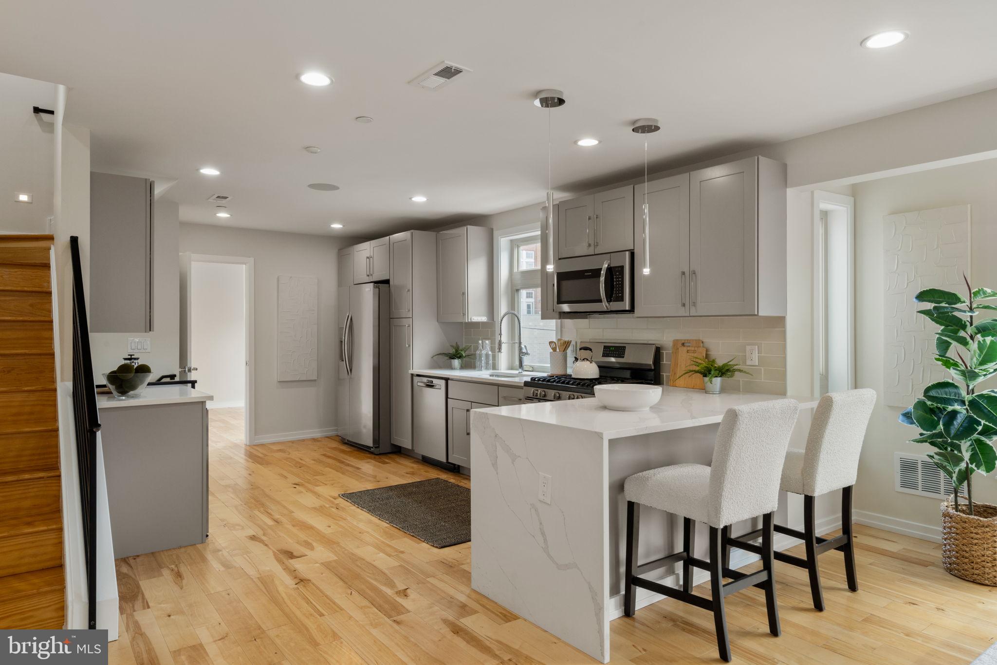 1013 South 12th Street, Unit 3 Philadelphia, PA 19147 - Photo 7 of 57