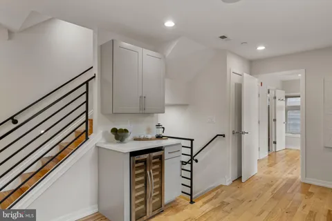 $665,000 | 1013 South 12th Street, Unit 3, Philadelphia, PA 19147
