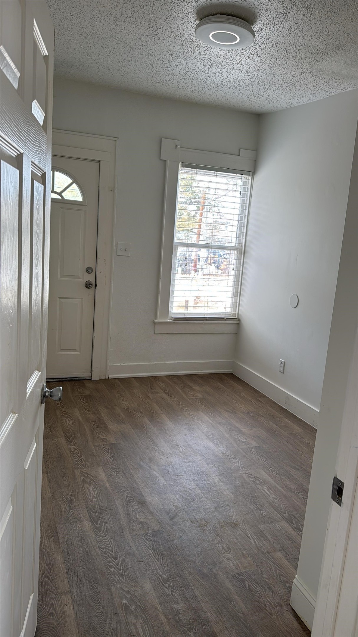 111 East Lewis Street, Unit B Conroe, TX 77301 - Photo 10 of 13