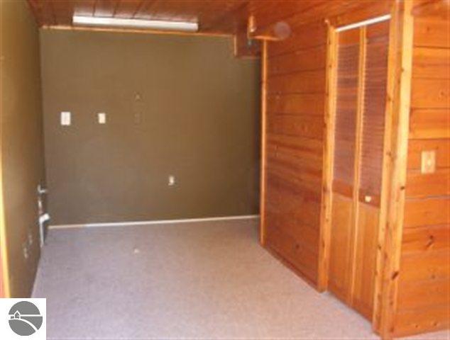 3777 Zimmerman Road Traverse City, MI 49685 - Photo 11 of 15 1706815-10.JPG