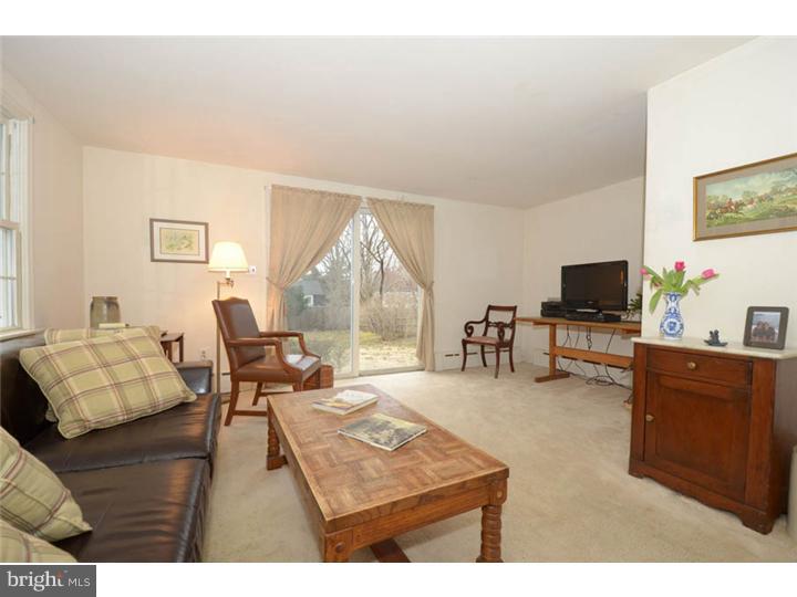 336 Oak Terrace Wayne, PA 19087 - Photo 14 of 24 Gallery Image 14