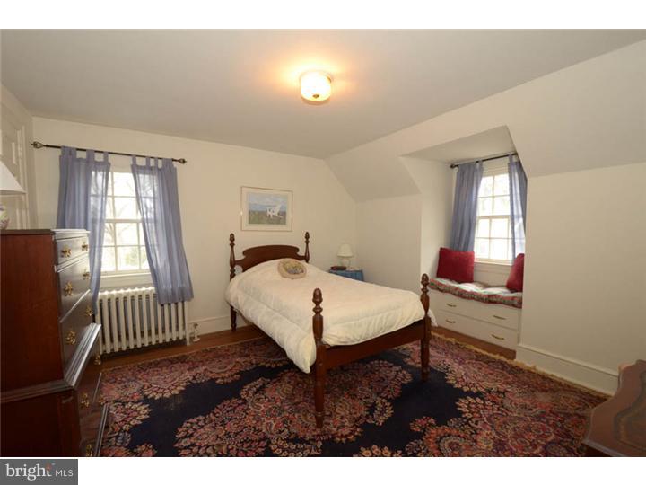 336 Oak Terrace Wayne, PA 19087 - Photo 19 of 24 Gallery Image 19