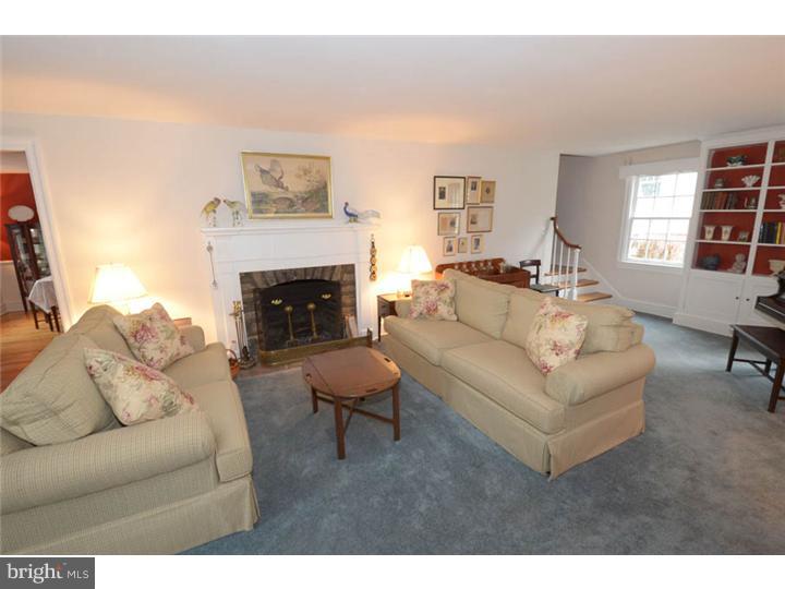 336 Oak Terrace Wayne, PA 19087 - Photo 3 of 24 Gallery Image 3
