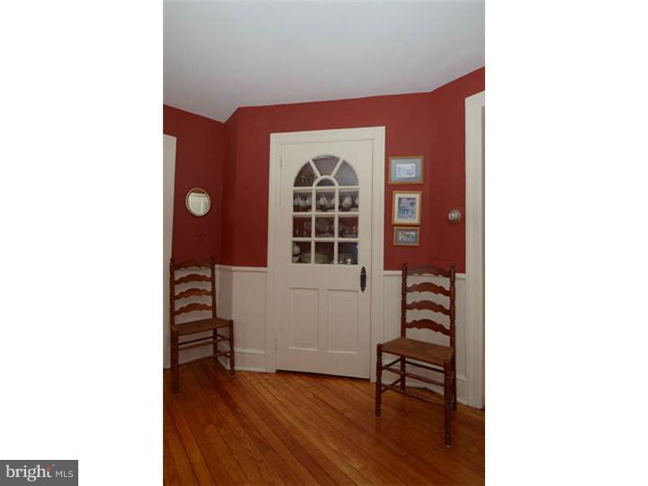 336 Oak Terrace Wayne, PA 19087 - Photo 10 of 24 Gallery Image 10