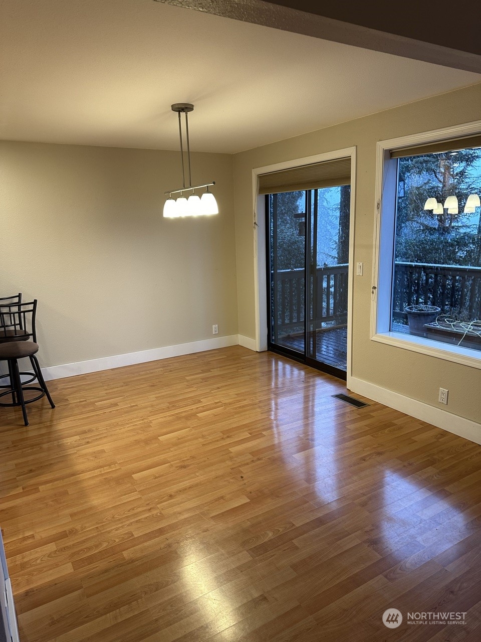 2106 37th Street Bellingham, WA 98229 - Photo 10 of 32 a view of a livingroom with a window