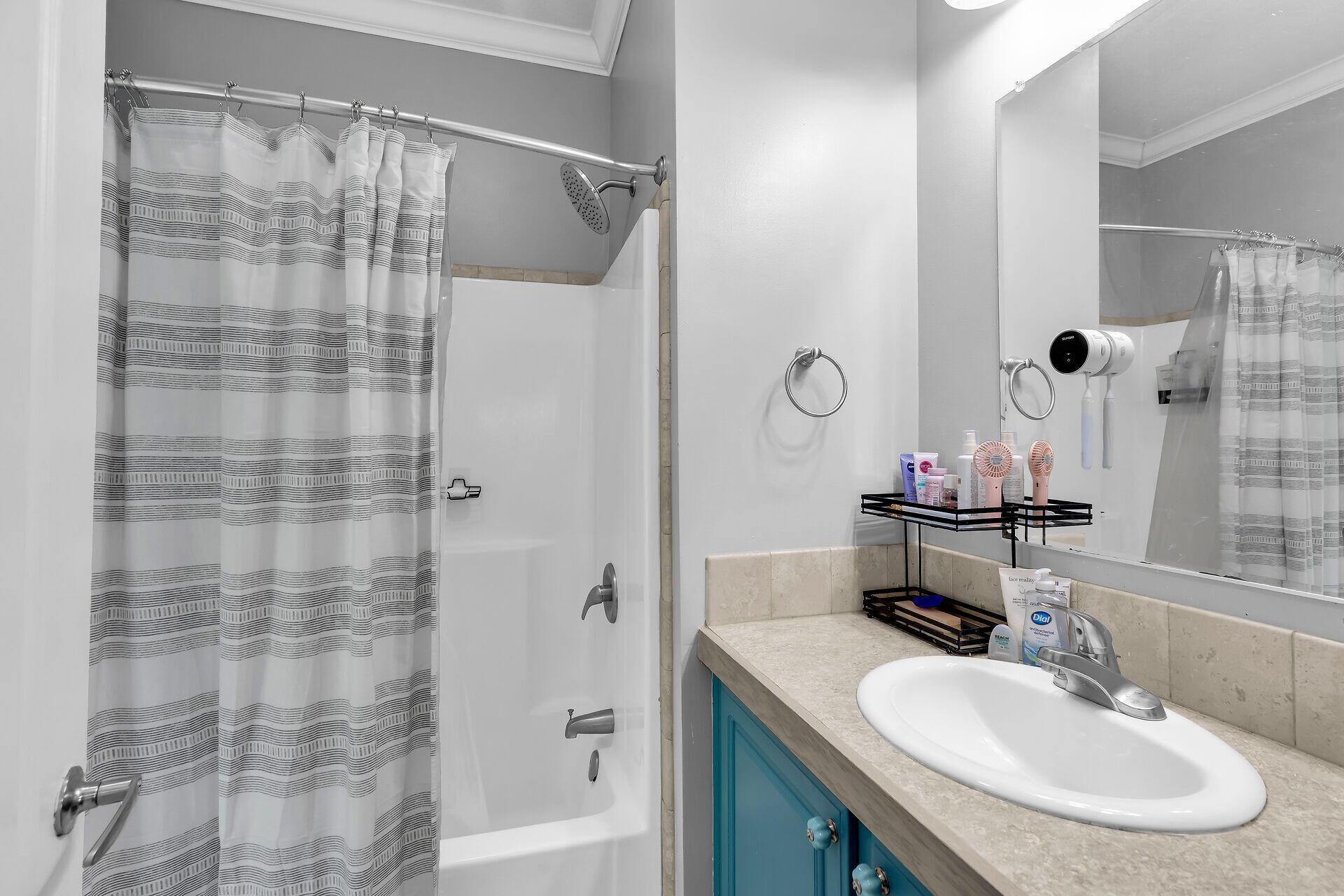 22 Ed Swift Road Key West, FL 33040 - Photo 30 of 34 En Suite Bathroom
