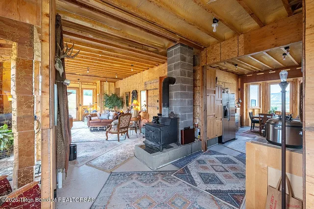 $1,300,000 | 2850 County Road 123, Bedford, WY 83112