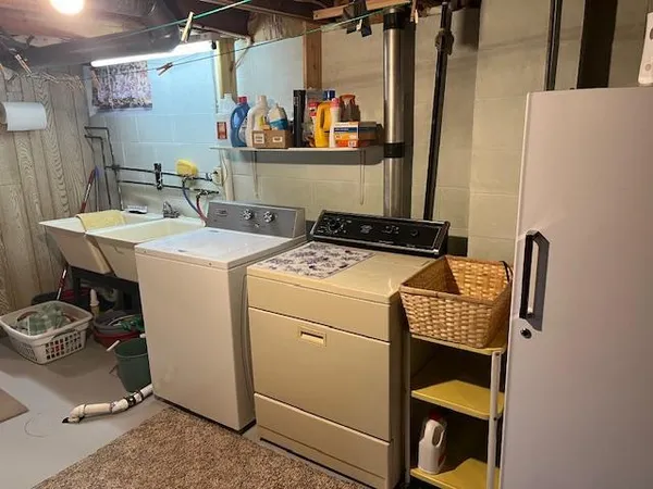 $142,999 | 1210 West 2nd Street, Eveleth, MN 55734