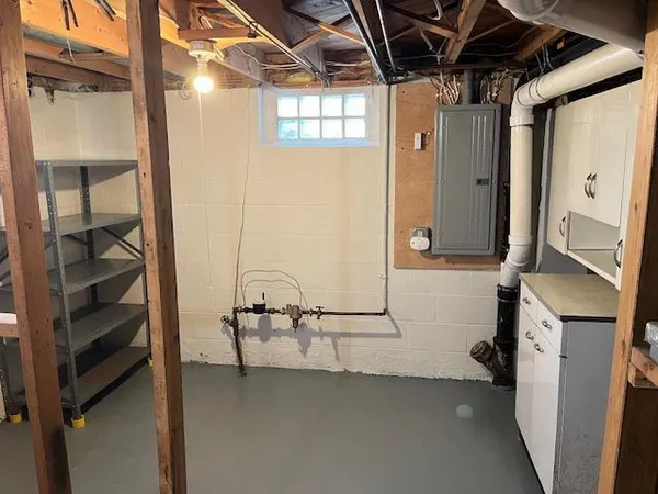 $142,999 | 1210 West 2nd Street, Eveleth, MN 55734