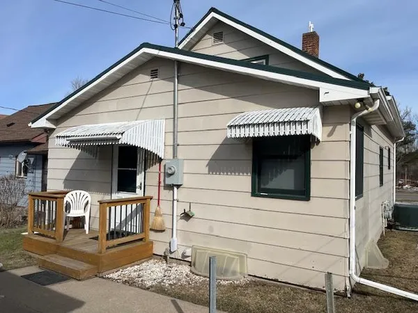 $142,999 | 1210 West 2nd Street, Eveleth, MN 55734