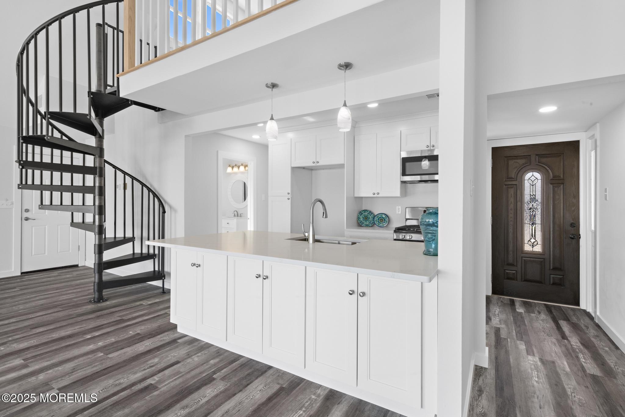 157 Rodman Drive Beach Haven West, NJ 08050 - Photo 8 of 44