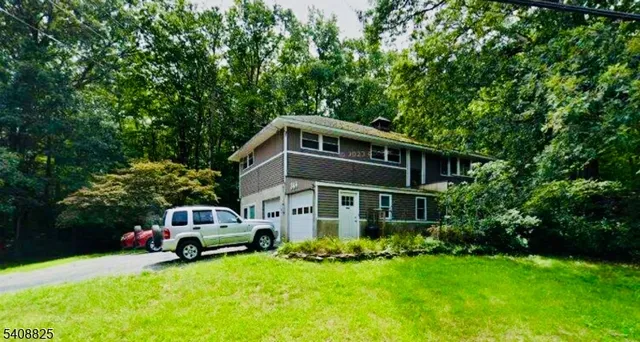 $449,999 | 344 Union Avenue, Bloomingdale, NJ 07403