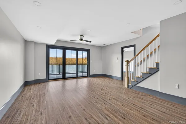 $925,000 | 16 Icehouse Drive, Saugerties, NY 12477