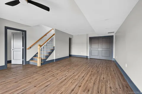 $925,000 | 16 Icehouse Drive, Saugerties, NY 12477