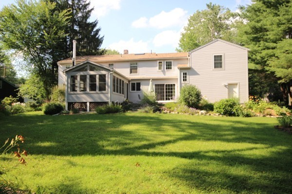 111 Chestnut Street Amherst, MA 01002 - Photo 3 of 30