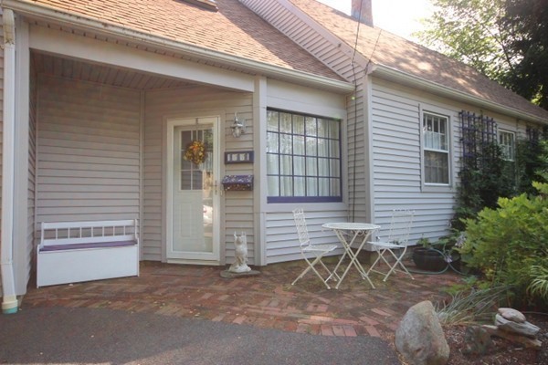 111 Chestnut Street Amherst, MA 01002 - Photo 7 of 30