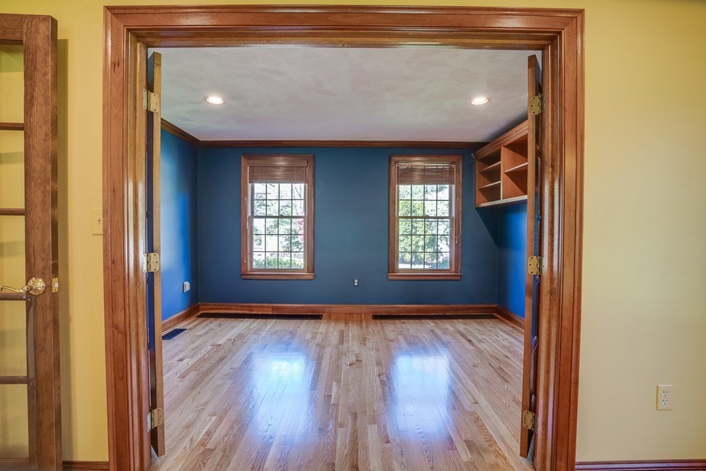 173 Crosby Road Berlin, MA 01503 - Photo 16 of 39 Gallery Image 16