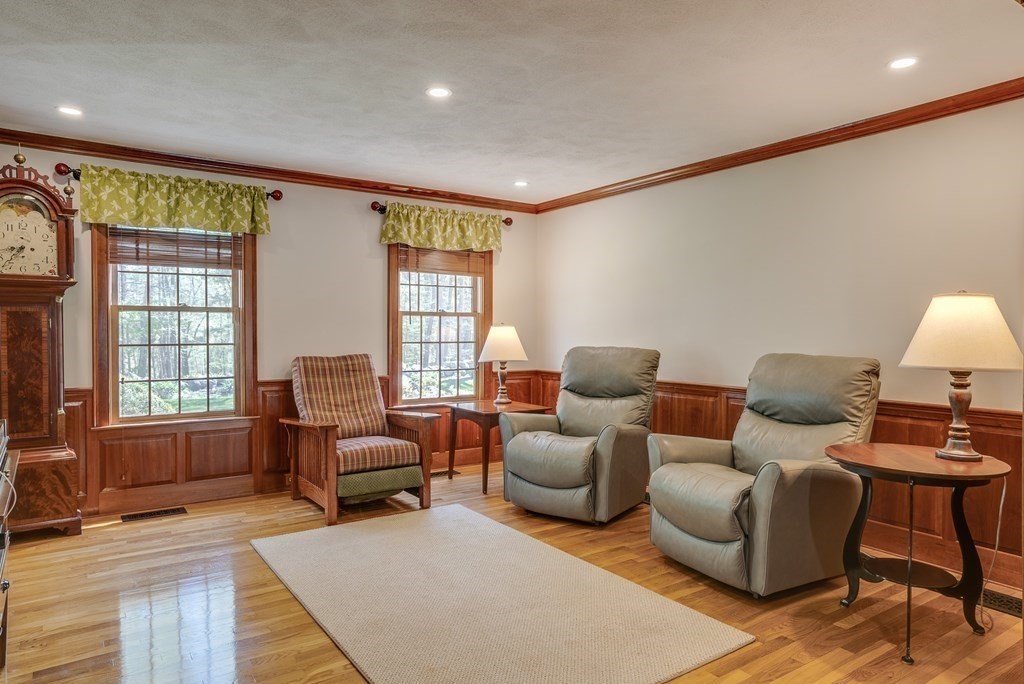 173 Crosby Road Berlin, MA 01503 - Photo 9 of 39 Gallery Image 9