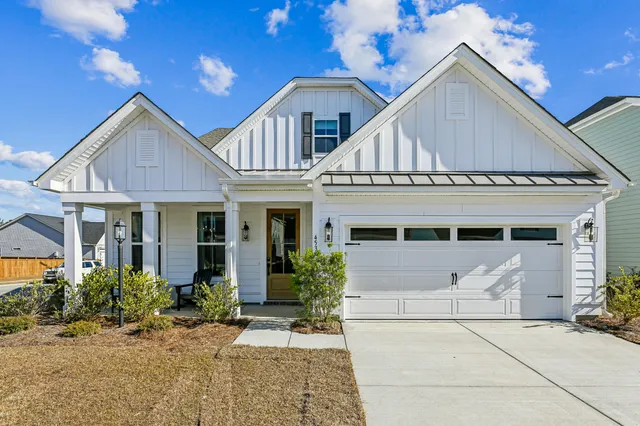 $510,000 | 453 Eagleview Drive, Moncks Corner, SC 29461