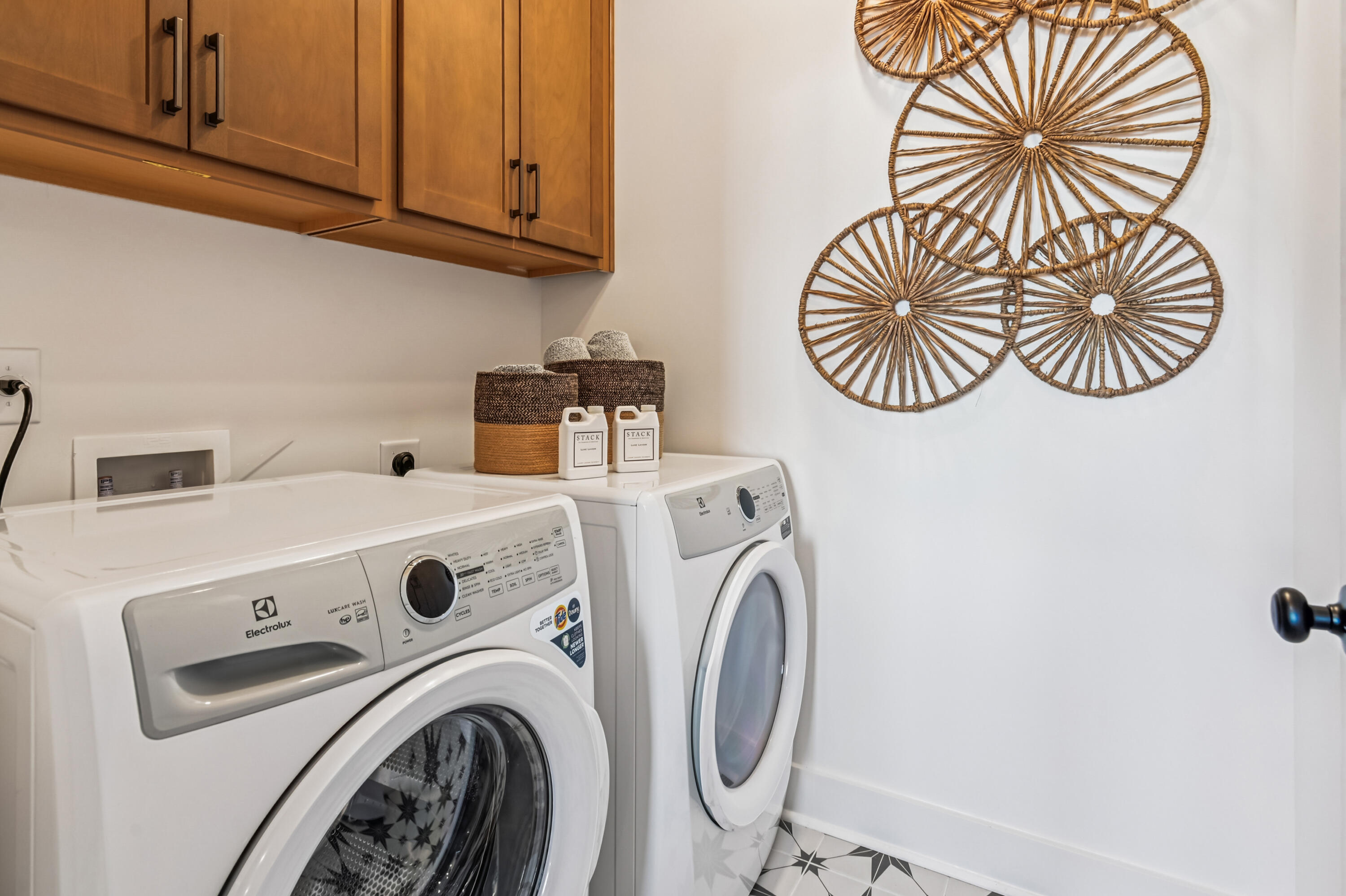 453 Eagleview Drive Moncks Corner, SC 29461 - Photo 22 of 44 interiors-laundry-dsc2546