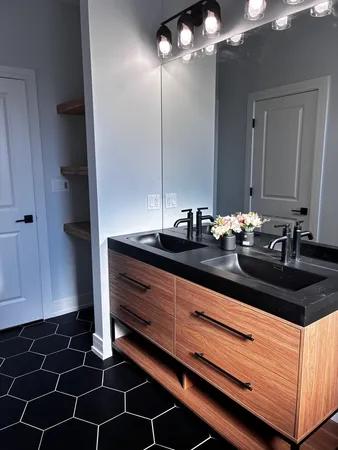 $829,000 | 3755 North Odell Avenue, Chicago, IL 60634