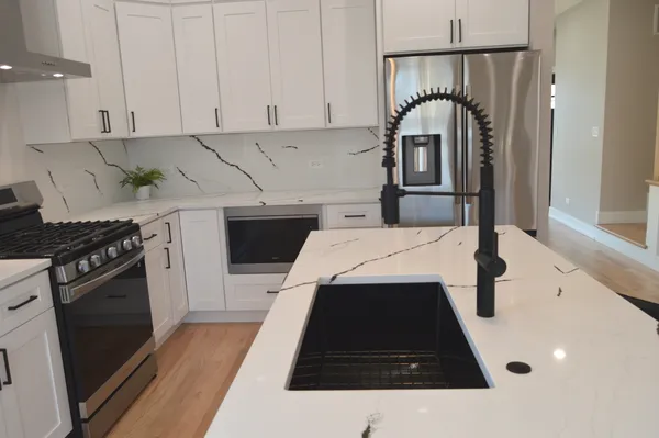 $829,000 | 3755 North Odell Avenue, Chicago, IL 60634