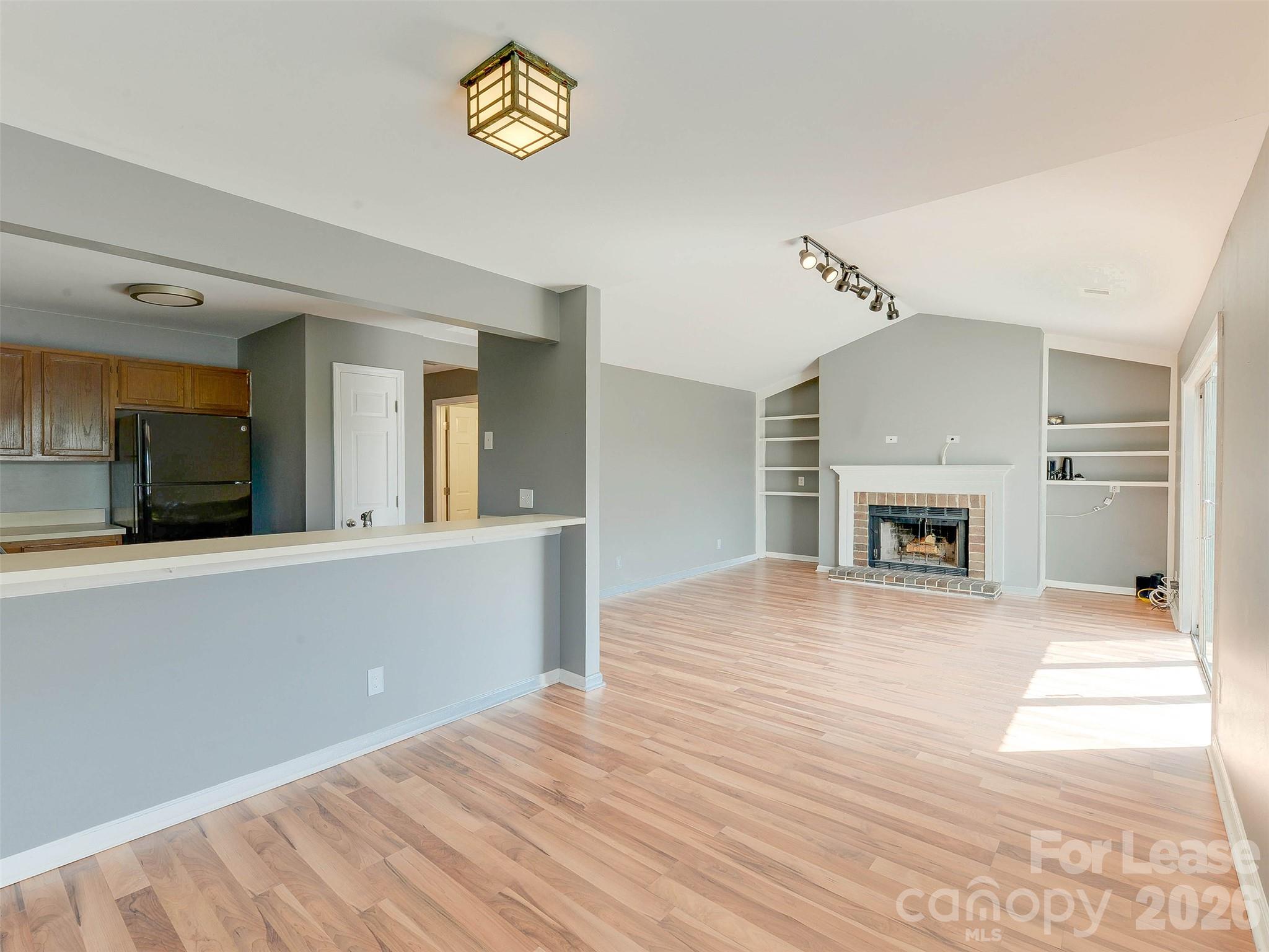 766 Marsh Road, Unit 7 Charlotte, NC 28209 - Photo 17 of 36 Gallery Image 17
