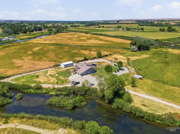 $1,799,900 | 5595 Cascade Road, Emmett, ID 83617