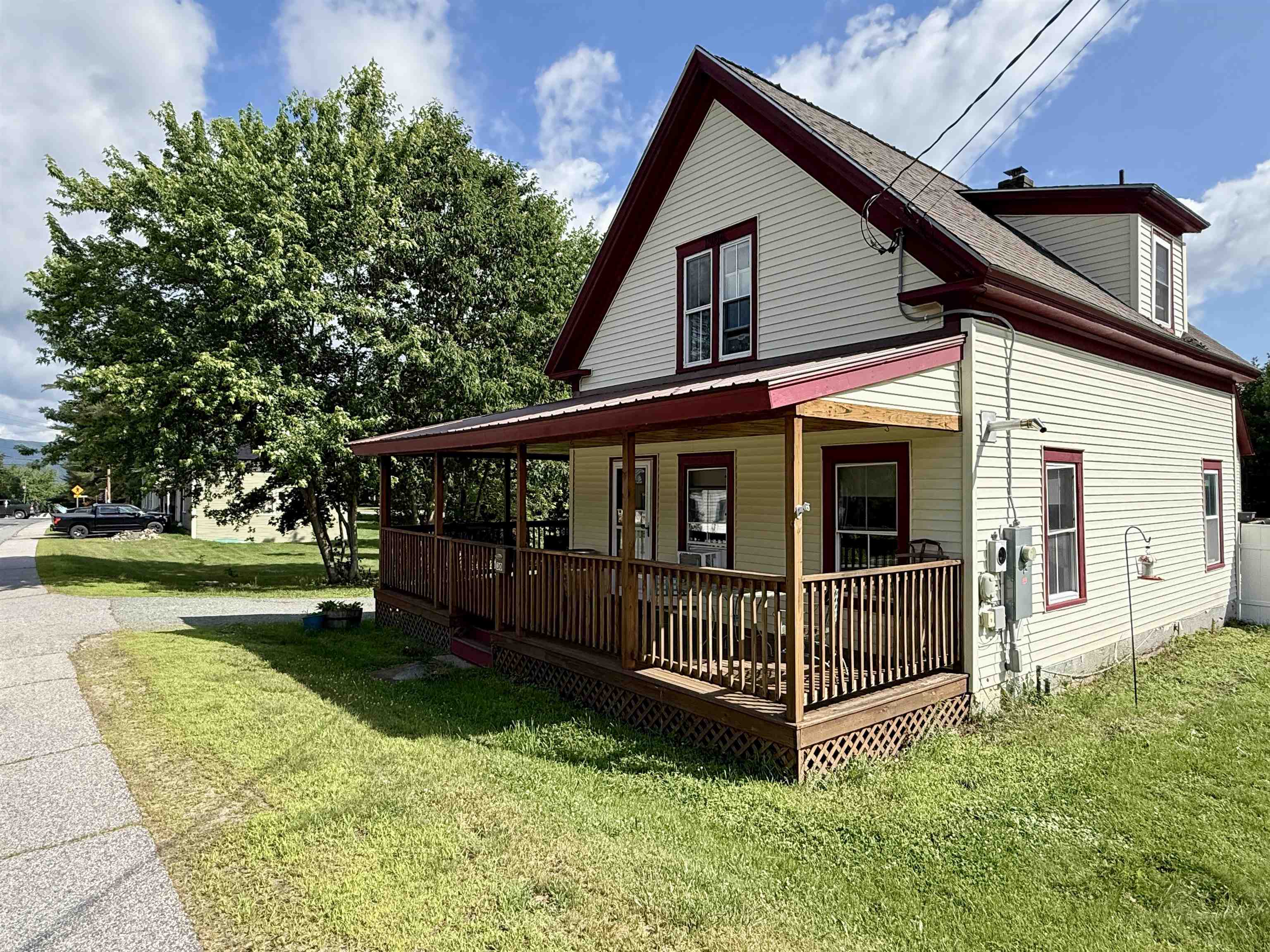 30 Portland Street Lancaster, NH 03584 - Photo 3 of 49