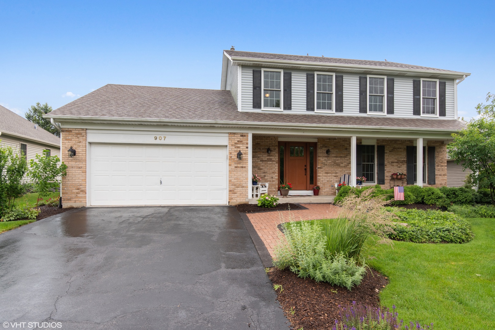 907 Lewis Road Geneva, IL 60134 - Photo 1 of 22