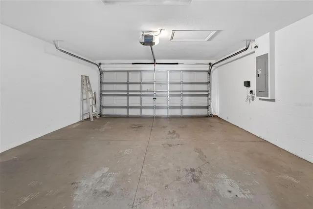 $2,300 | 11305 Symmes Lake Drive, Riverview, FL 33569