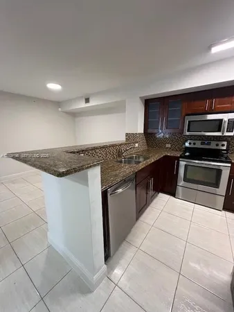 $2,250 | 520 Southwest 111th Avenue, Unit 101, Pembroke Pines, FL 33025