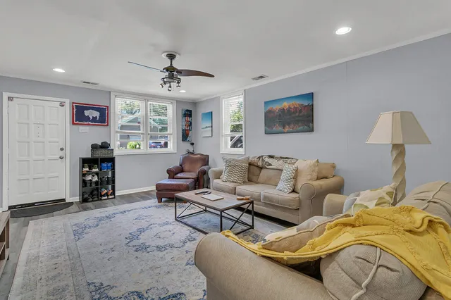 $1,850 | 1442 Agatha Street, Charleston, SC 29407