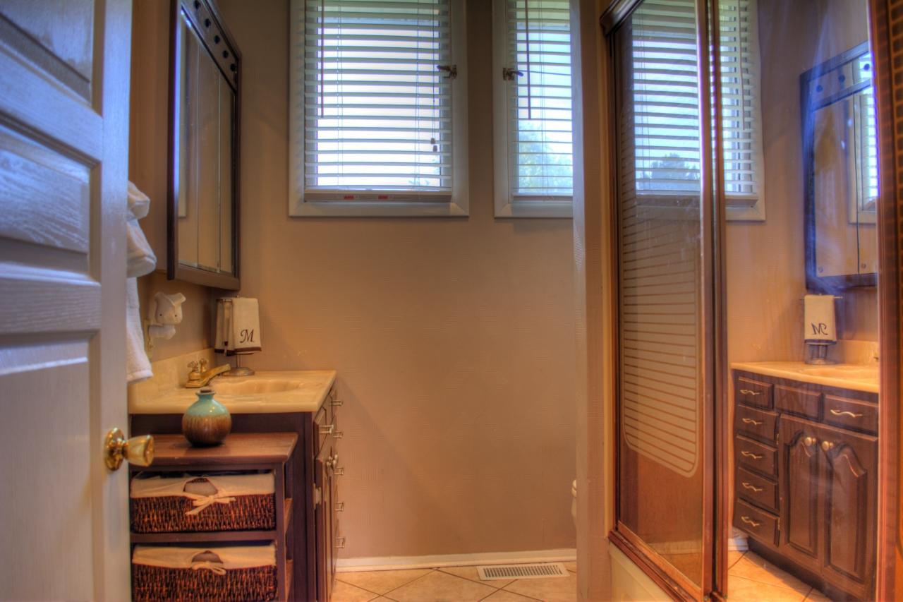 3336 Roberts Road Chattanooga, TN 37416 - Photo 73 of 95 DSC_0166_7_8 (1280x853)
