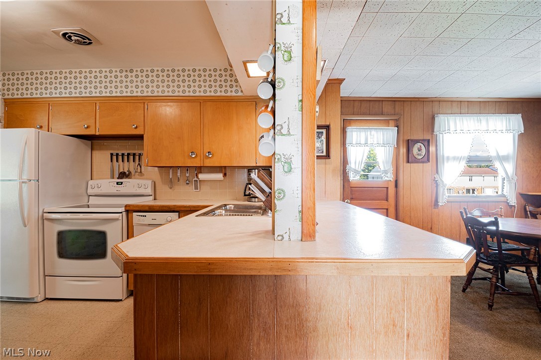 2853 Reeves Road Northeast Warren, OH 44483 - Photo 12 of 34 Gallery Image 12