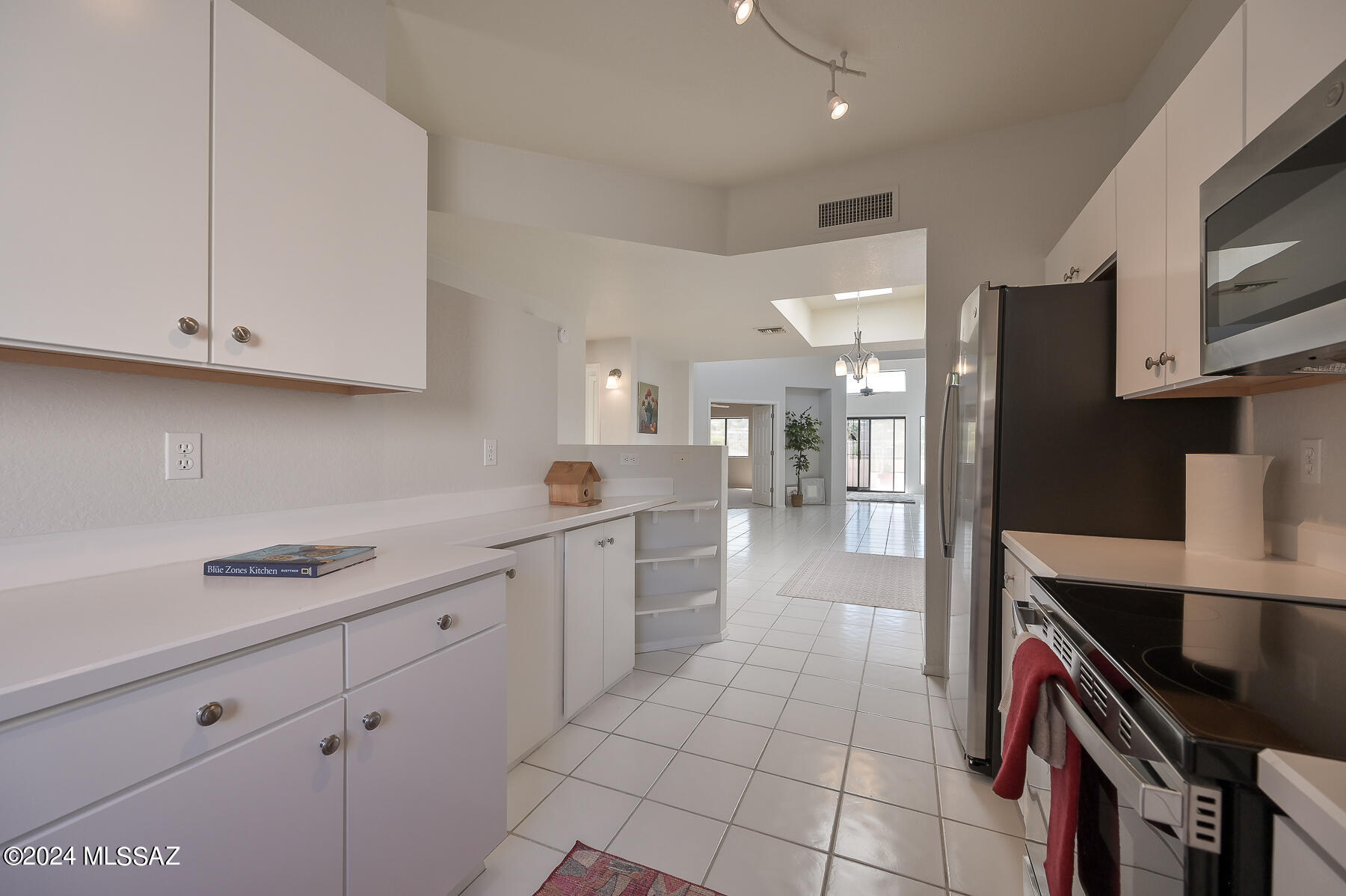 4984 North Valle Road Tucson, AZ 85750 - Photo 16 of 48