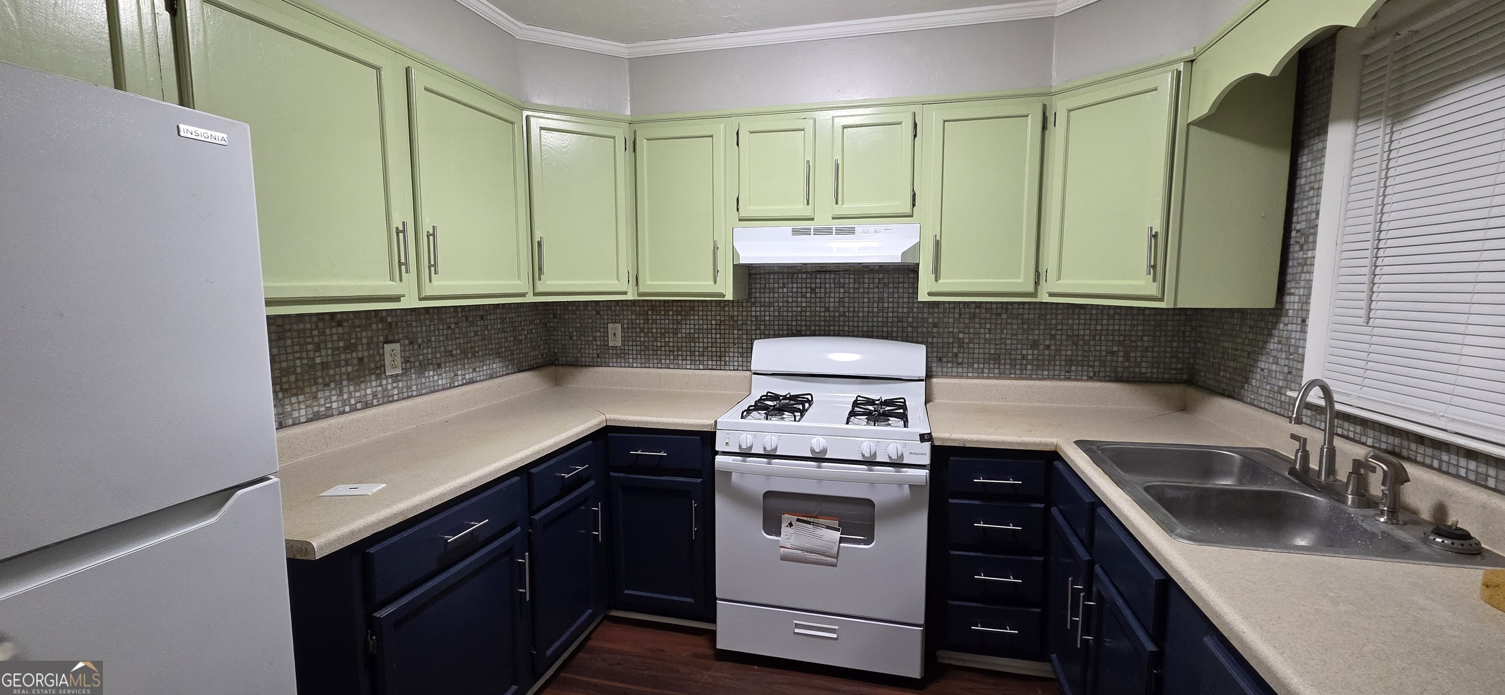 449 Charter Oak Drive Southwest Atlanta, GA 30331 - Photo 4 of 15