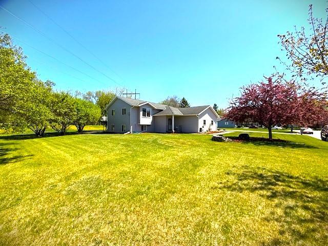 1230 Lenore Way Fergus Falls, MN 56537 - Photo 2 of 7