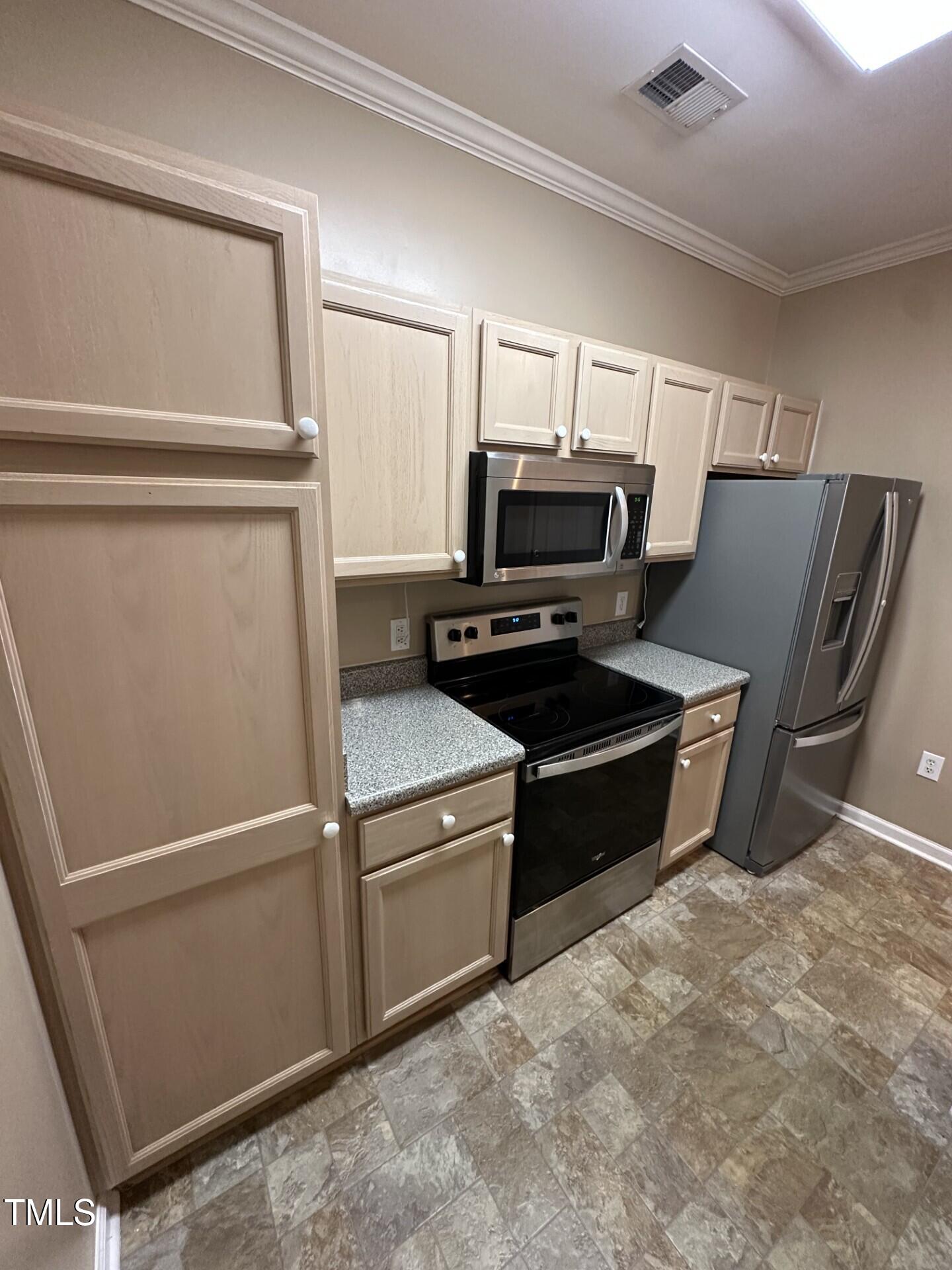 710 North Person Street, Unit 103 Raleigh, NC 27604 - Photo 9 of 16 8