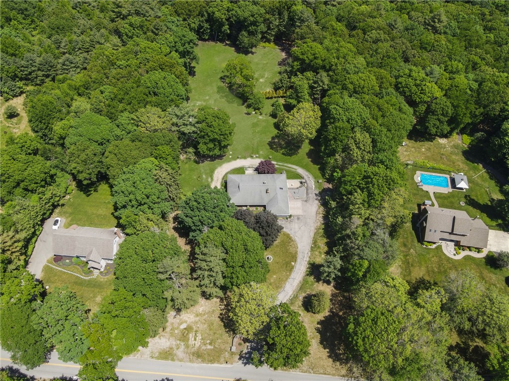 350 Shippee Road East Greenwich, RI 02818 - Photo 34 of 38 Gallery Image 34