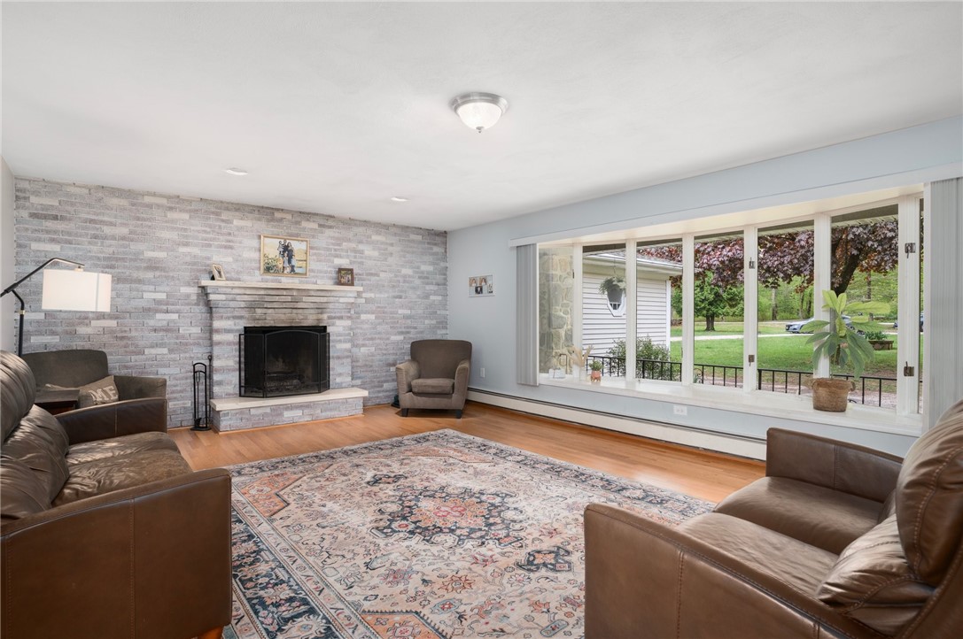 350 Shippee Road East Greenwich, RI 02818 - Photo 6 of 38 Gallery Image 6