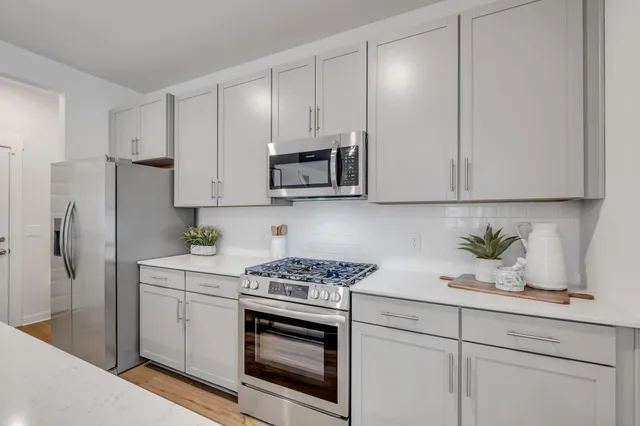 $379,990 | 1321 Gentry Drive, Clarksville, TN 37043