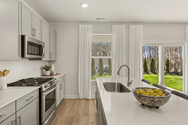 $379,990 | 1321 Gentry Drive, Clarksville, TN 37043