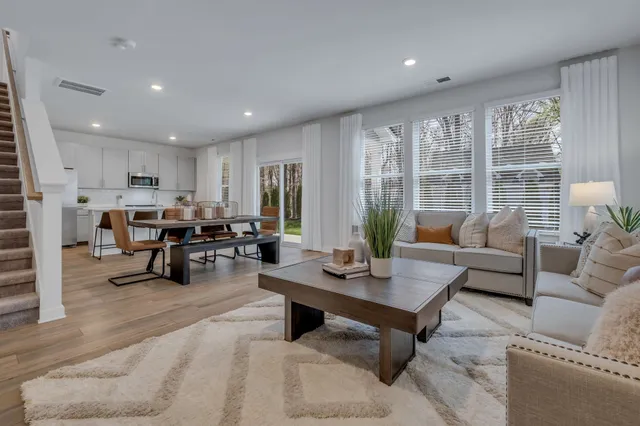 $379,990 | 1321 Gentry Drive, Clarksville, TN 37043