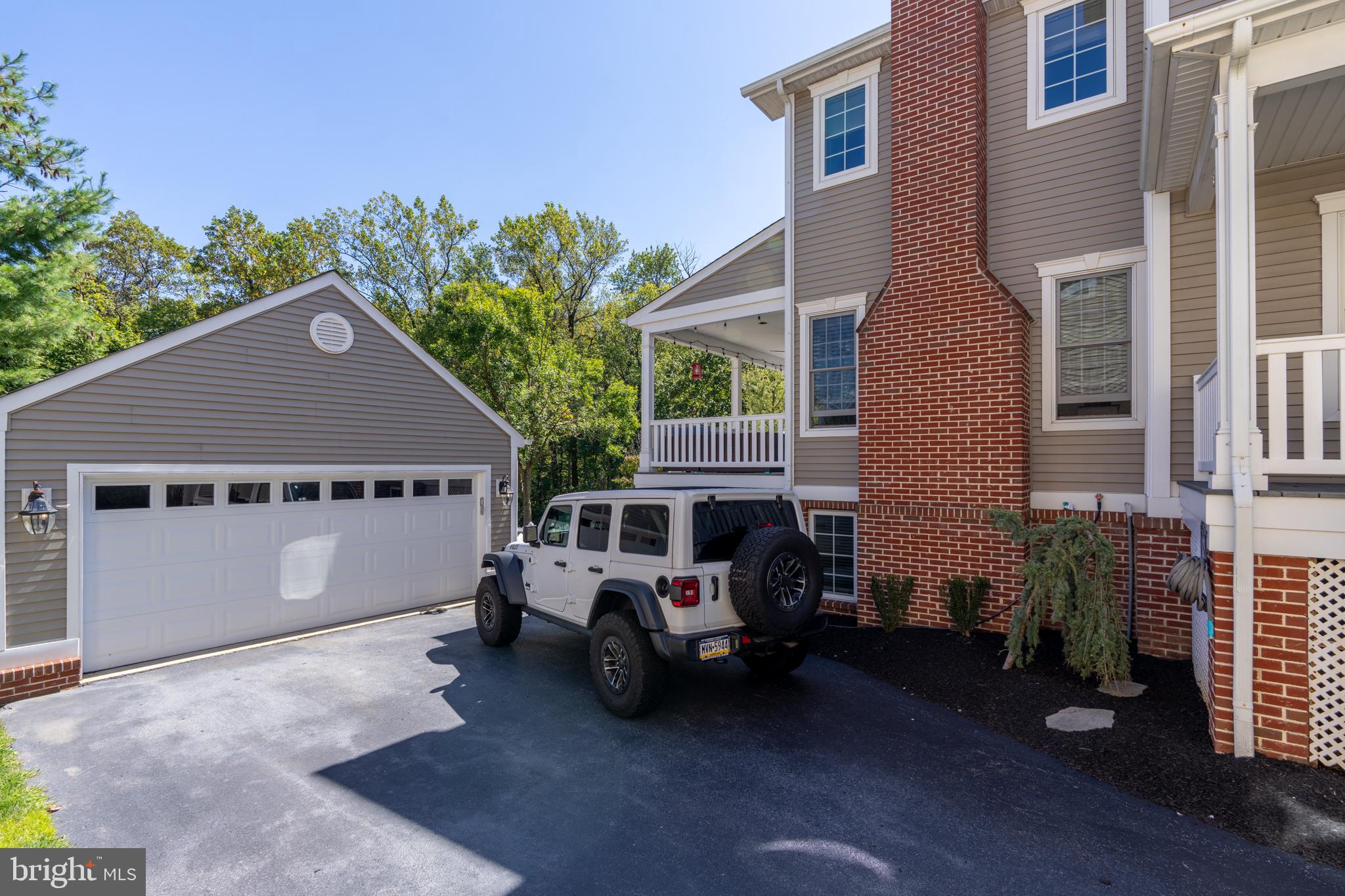 955 Pinehurst Drive Chester Springs, PA 19425 - Photo 3 of 42